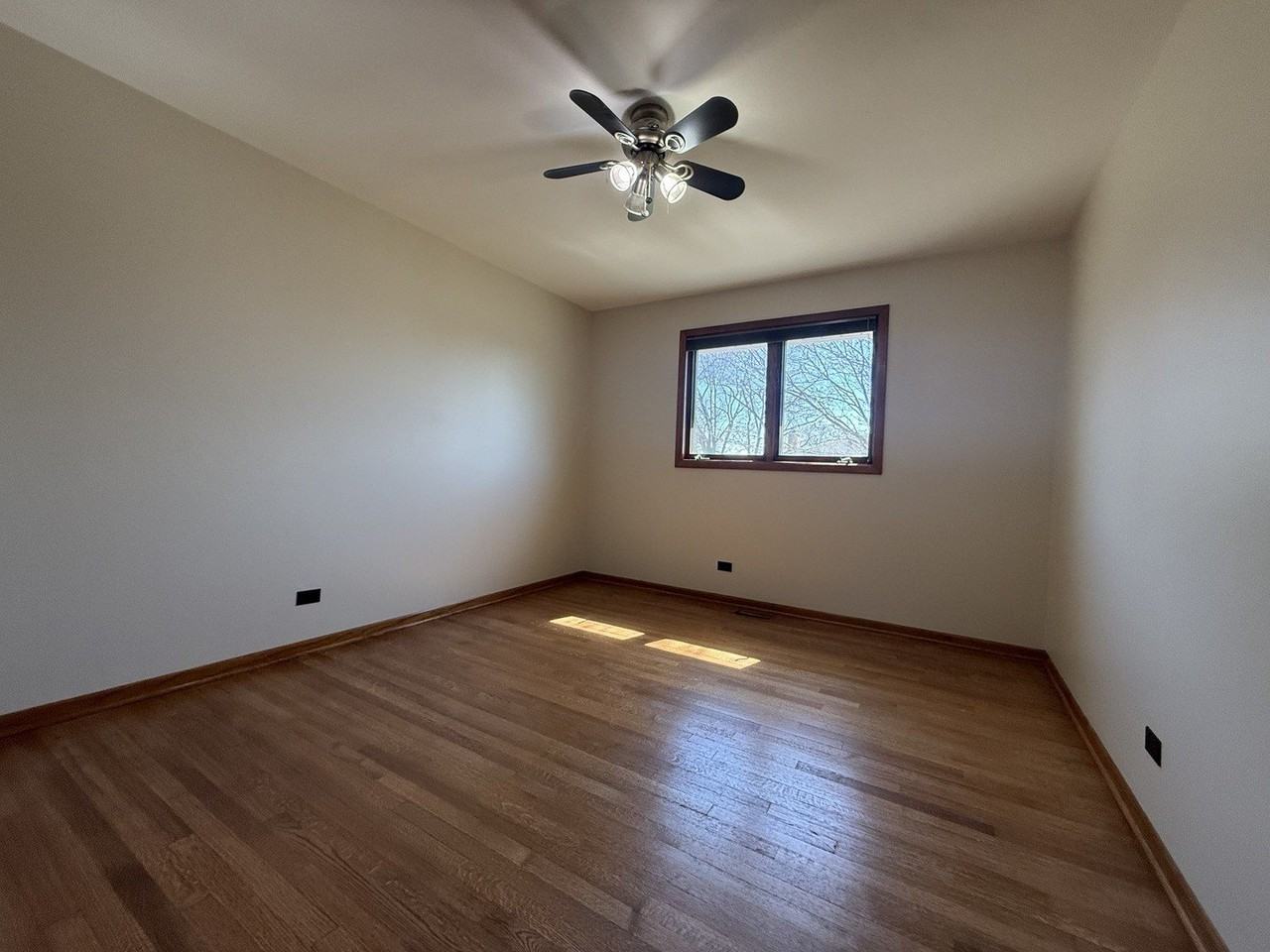 8301 Normandy Ave - Photo 7 of 12