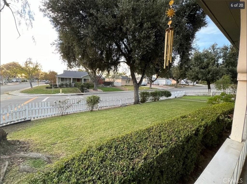 576 Geneva Ave - Photo 6 of 13