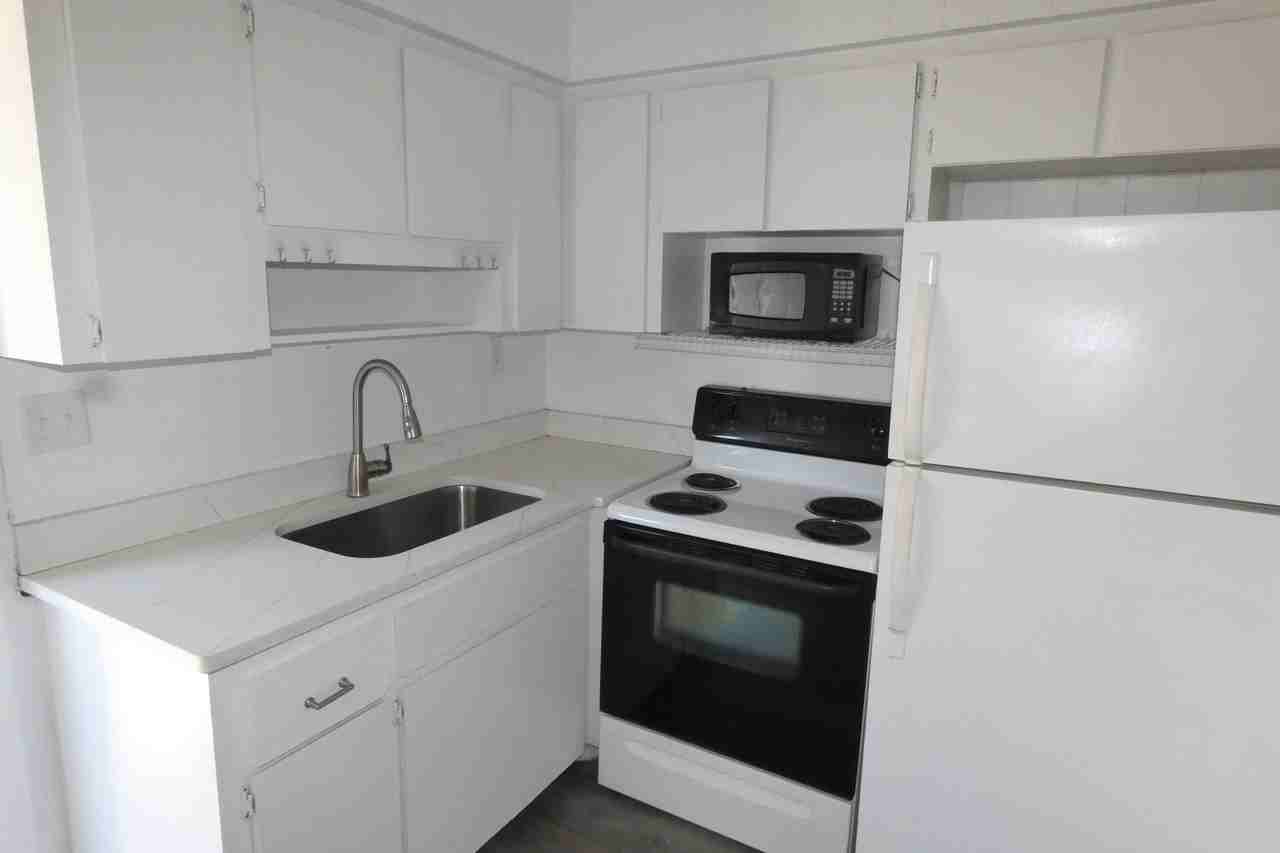 6905 3rd St N - Photo 4 of 10