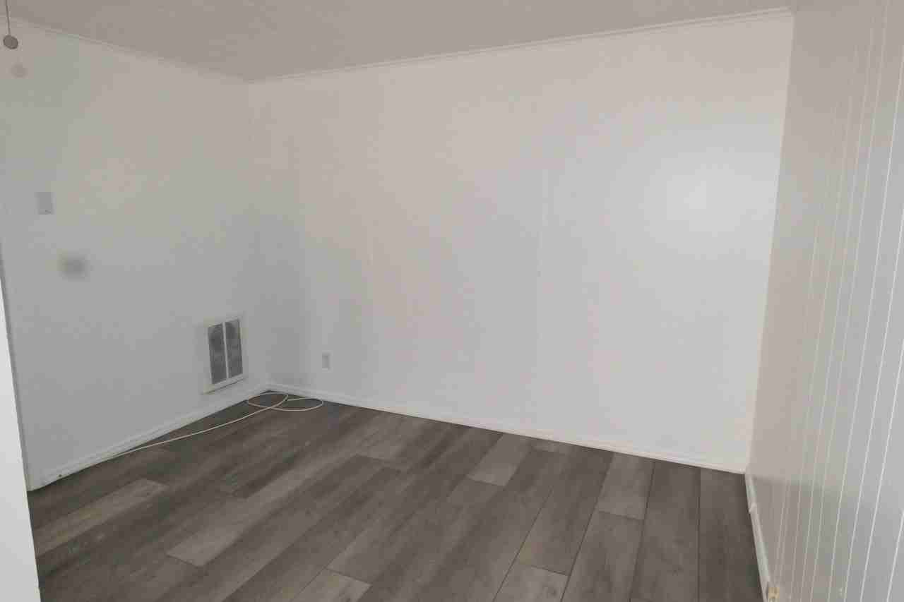 6905 3rd St N - Photo 3 of 10