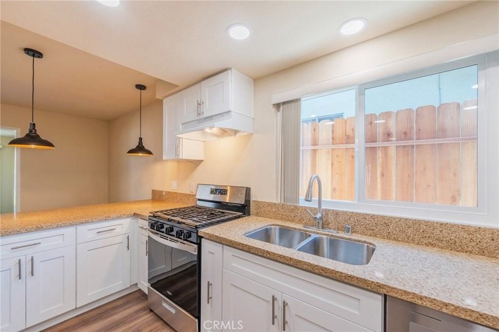 1443 E Gladwick St - Photo 5 of 19