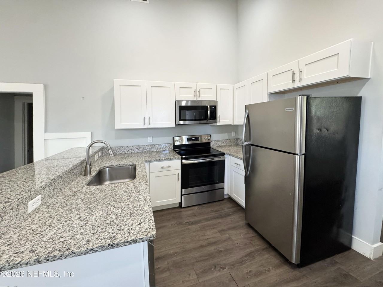 2745 Gilmore St - Photo 5 of 15