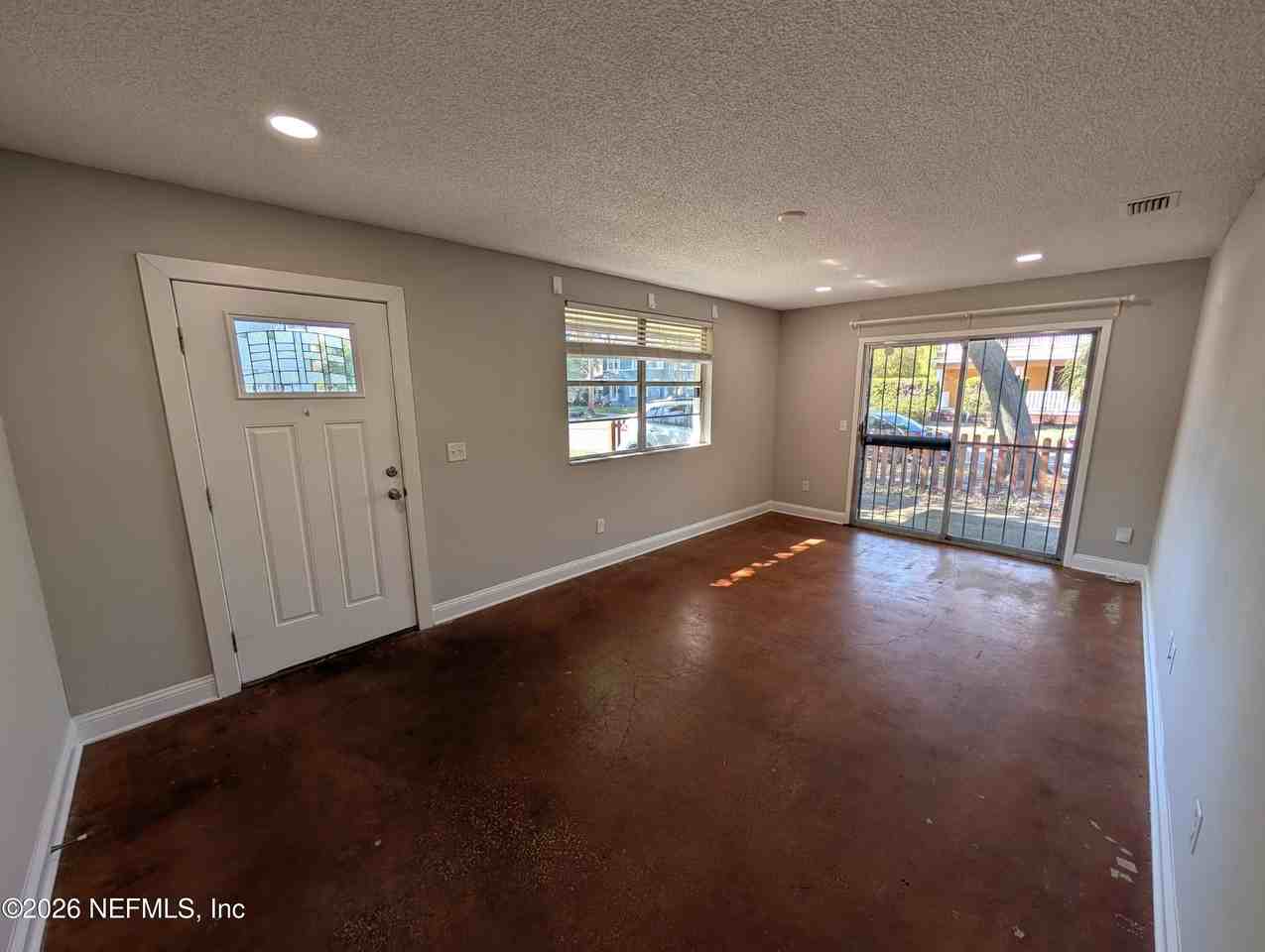 2063 N Laura St - Photo 3 of 11