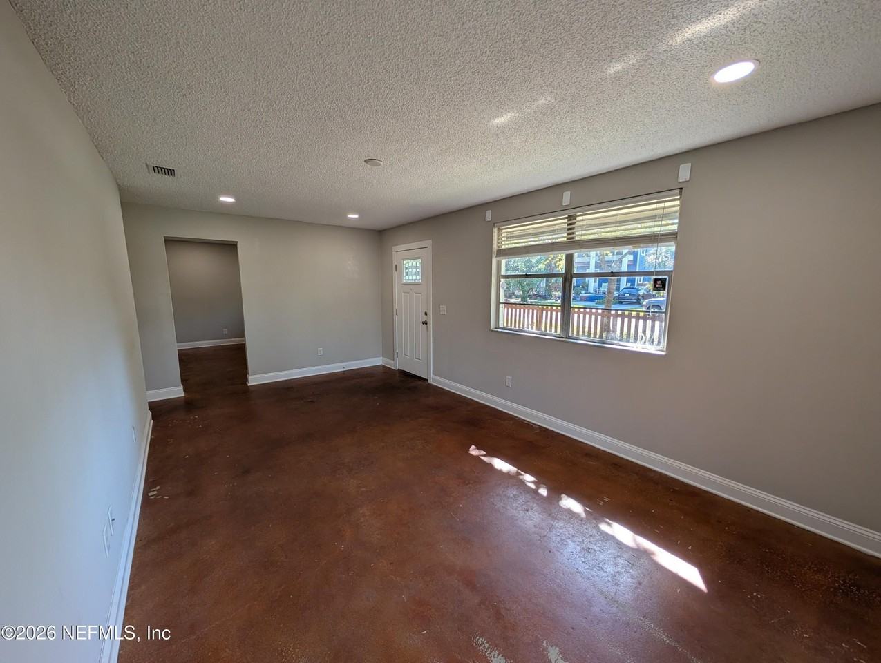 2063 N Laura St - Photo 4 of 11