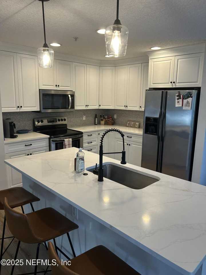 2102 Marsh Point Rd Unit 2102 - Photo 5 of 20