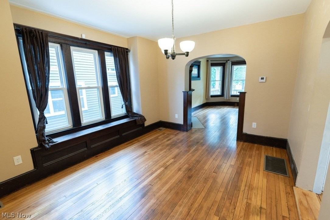 1362 W 59th St - Photo 7 of 20