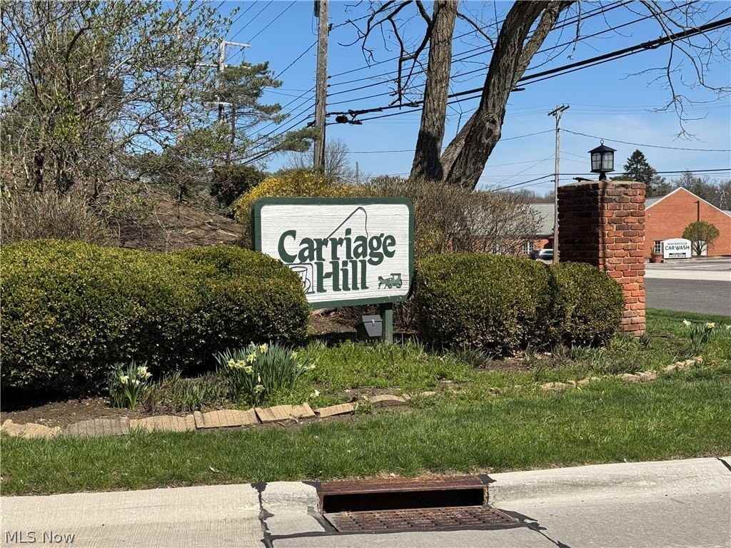 6910 Carriage Hill Dr Apt 202 - Photo 2 of 7