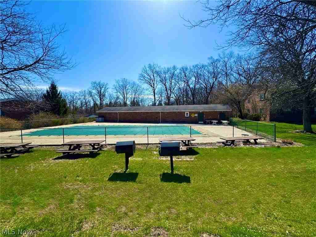 6910 Carriage Hill Dr Apt 202 - Photo 7 of 7