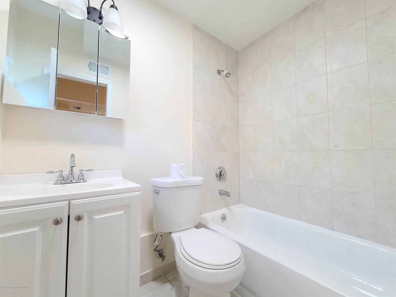 7300 Amboy Rd - Photo 3 of 6