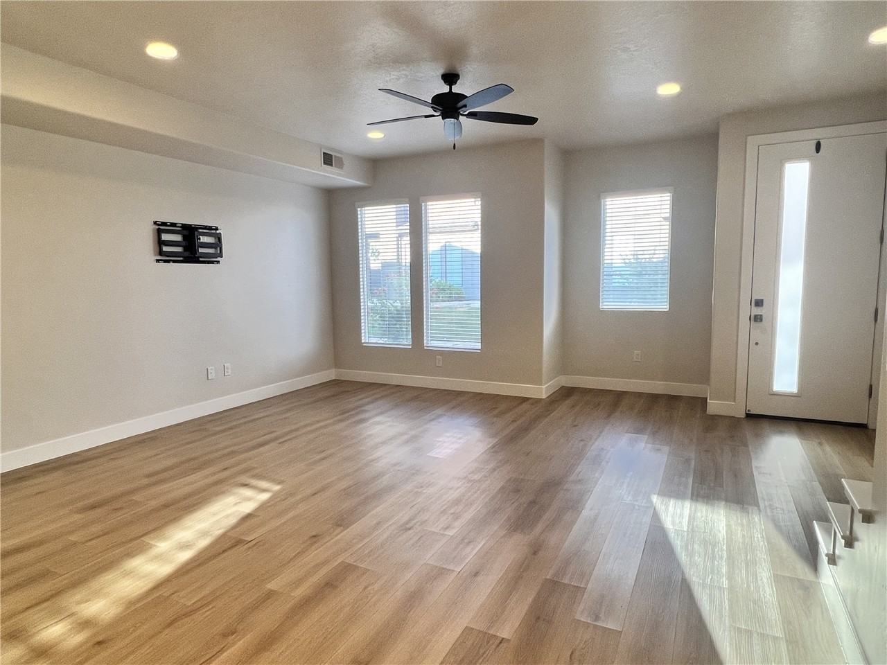 843 S American Beech Ln - Photo 2 of 13