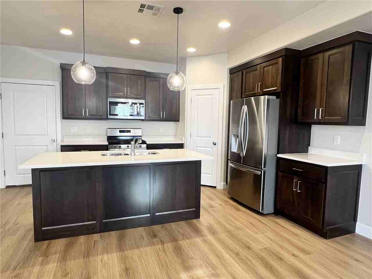 843 S American Beech Ln - Photo 4 of 13