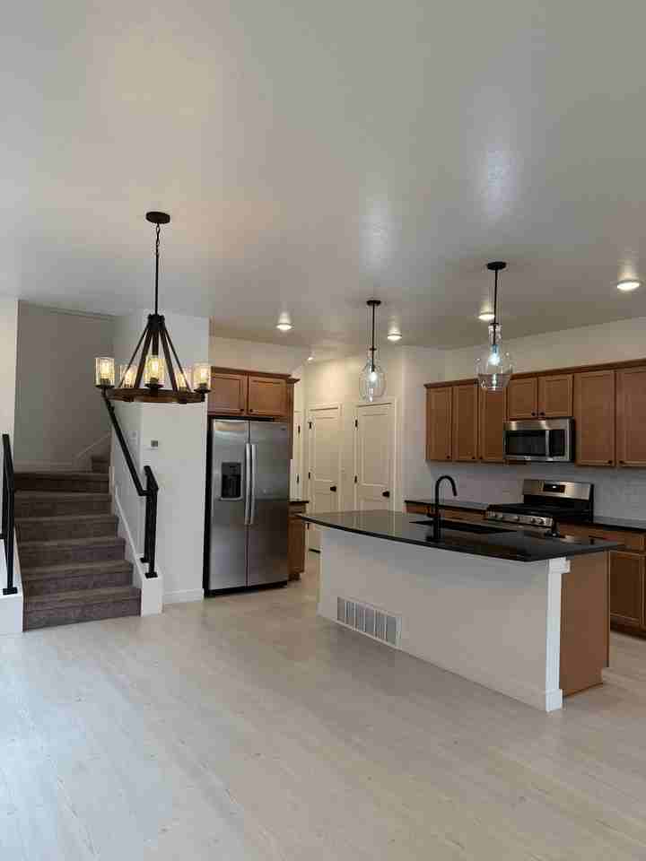 1574 W Andover Rd - Photo 4 of 5