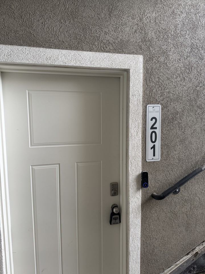 7318 W Laxey St - Photo 6 of 19