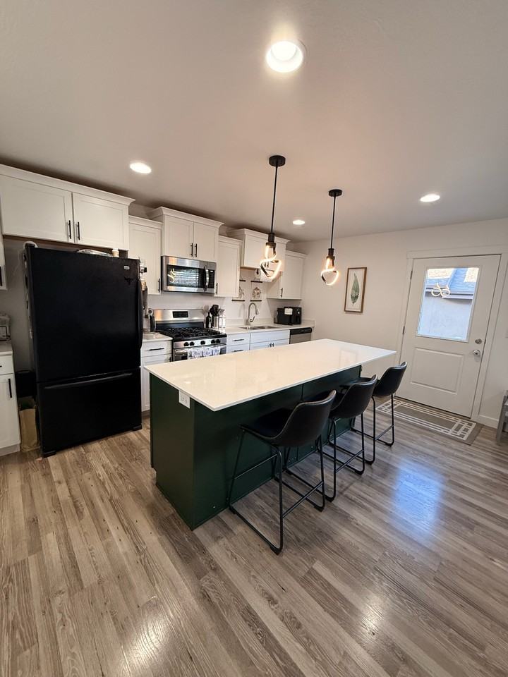 194 E River Bend Rd - Photo 3 of 19