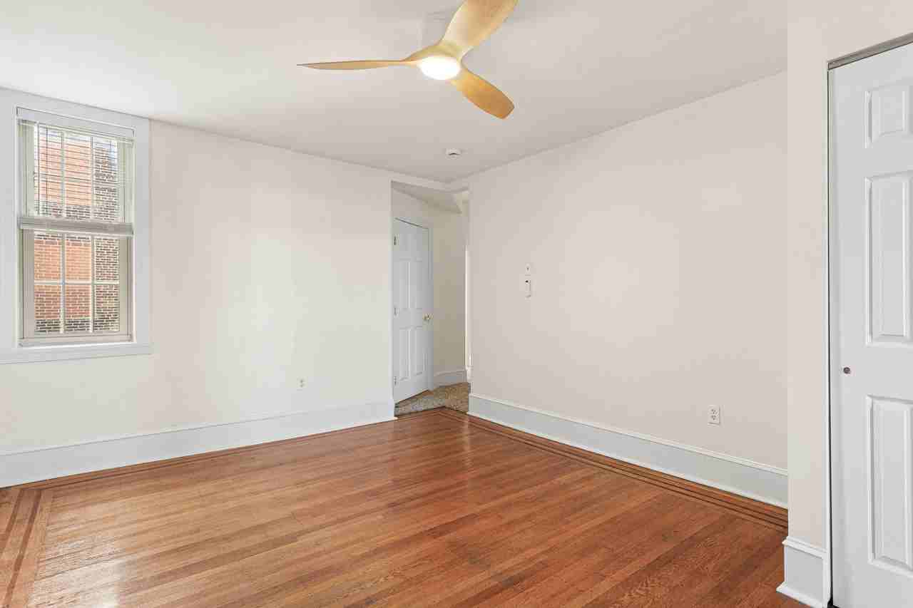 202 E Girard Ave #1 - Photo 7 of 20