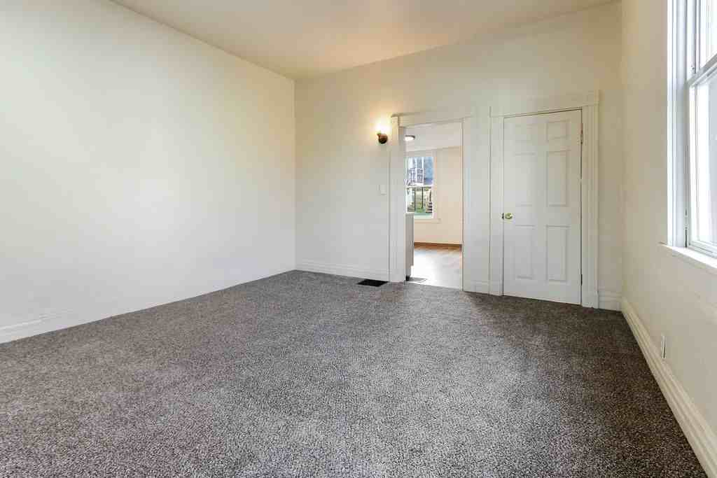 5816 Smithfield St #3 - Photo 4 of 10