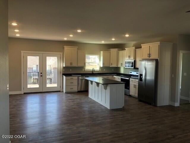 4416 W 29th St - Photo 2 of 12