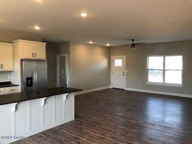 4416 W 29th St - Photo 4 of 12