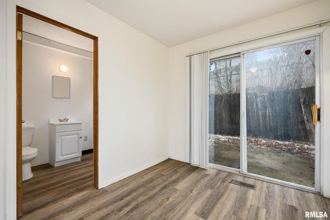 1333 W Jeth Ct - Photo 6 of 13