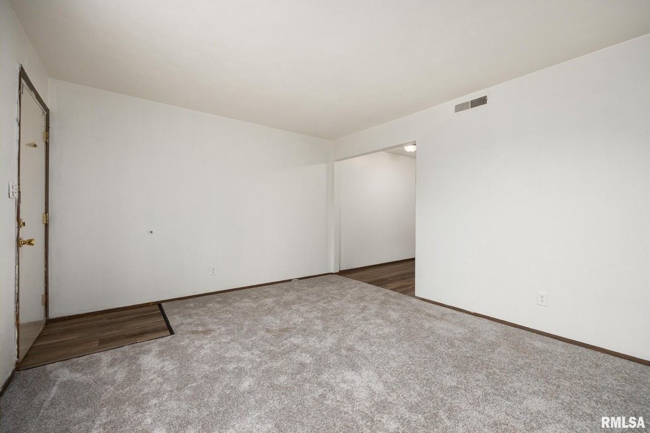 1300 W Jeth Ct Unit I - Photo 2 of 12