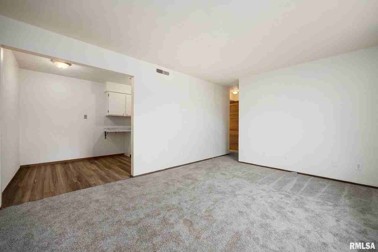 1300 W Jeth Ct Unit I - Photo 3 of 12