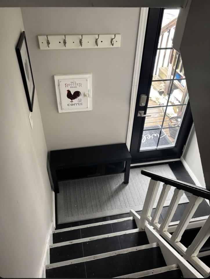 210 Fearnwood Street - Photo 2 of 11