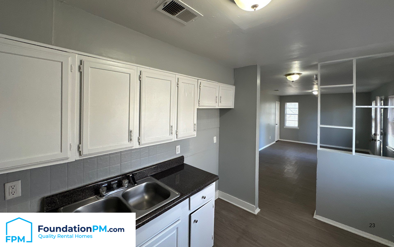 4532 Sunny View Dr #1 - Photo 3 of 14
