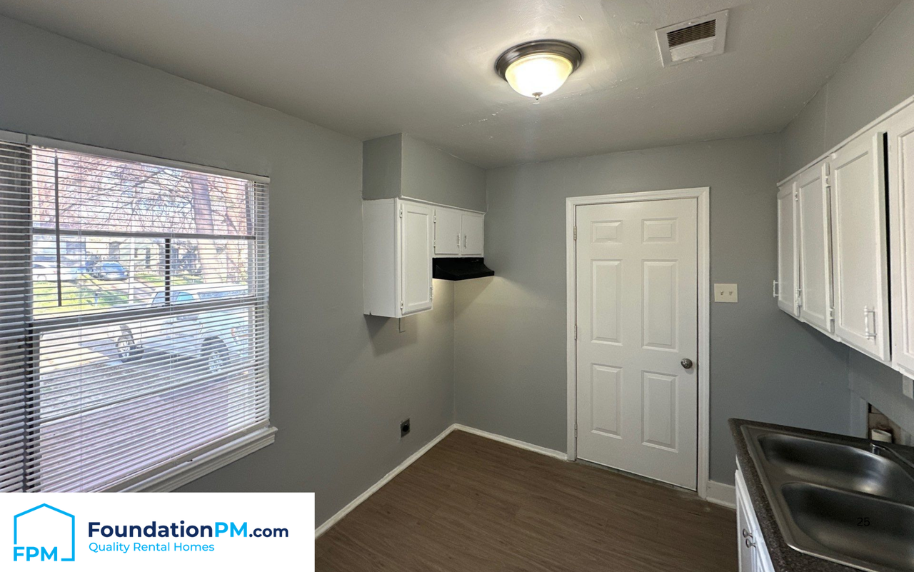 4532 Sunny View Dr #1 - Photo 4 of 14