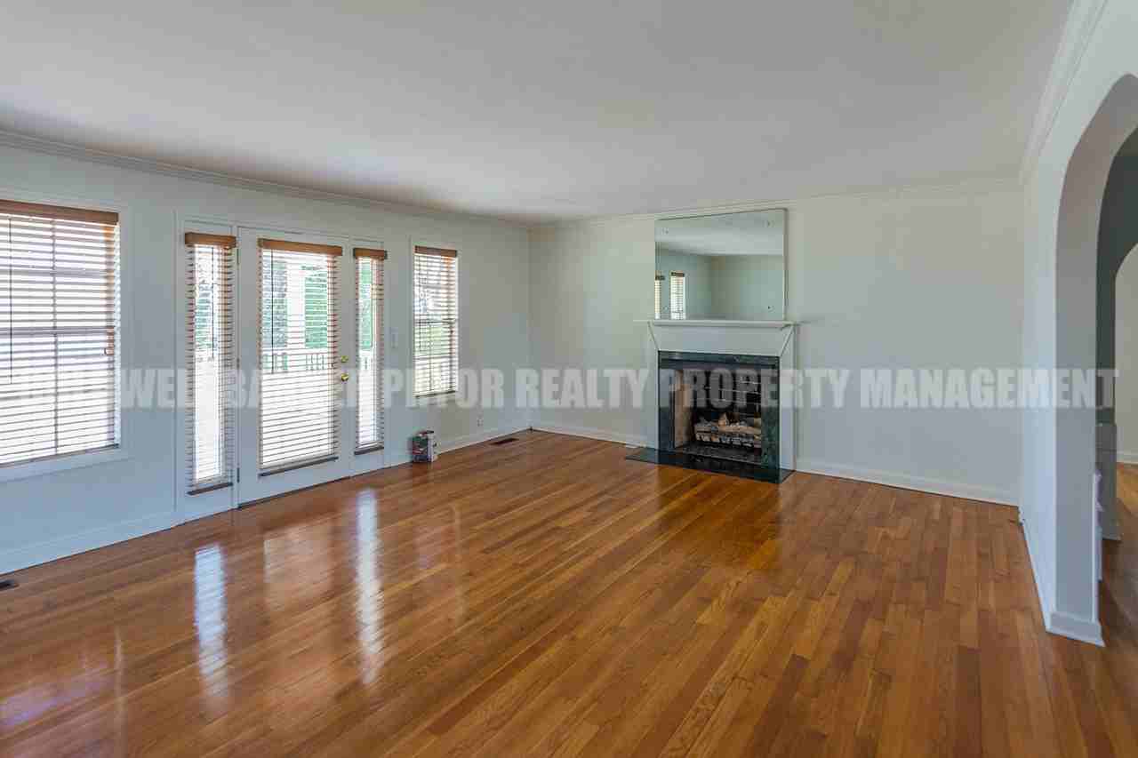 323 Walsh Rd #1 - Photo 6 of 40