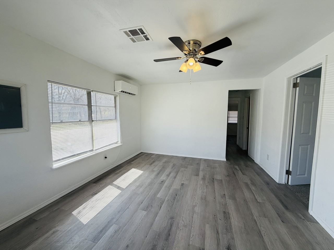 2301 S Westminster Rd #1 - Photo 2 of 9