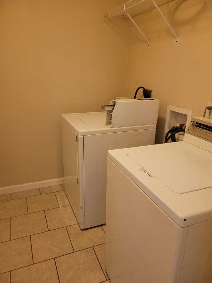 317 E Mill St #2 - Photo 5 of 16