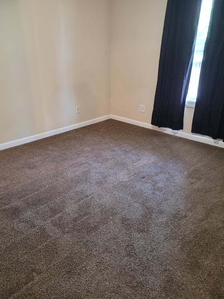 317 E Mill St #2 - Photo 6 of 16