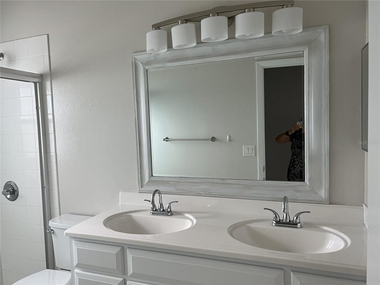 12736 Newfield Dr - Photo 7 of 50