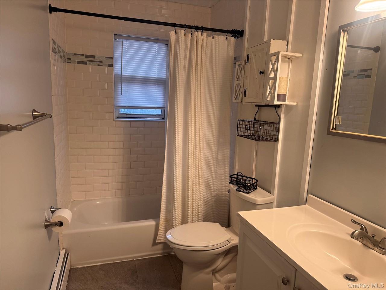 313 Oak Neck Rd - Photo 6 of 10