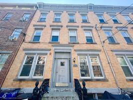featured image of 347 7th St ##5