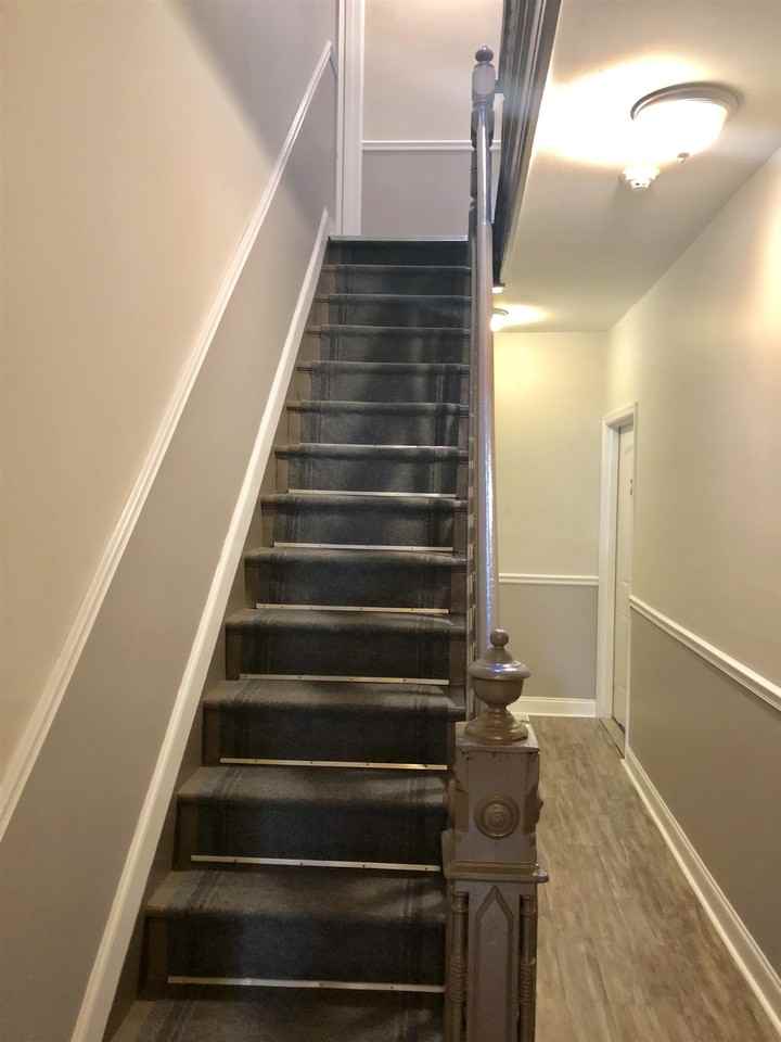 347 7th St ##5 - Photo 2 of 19