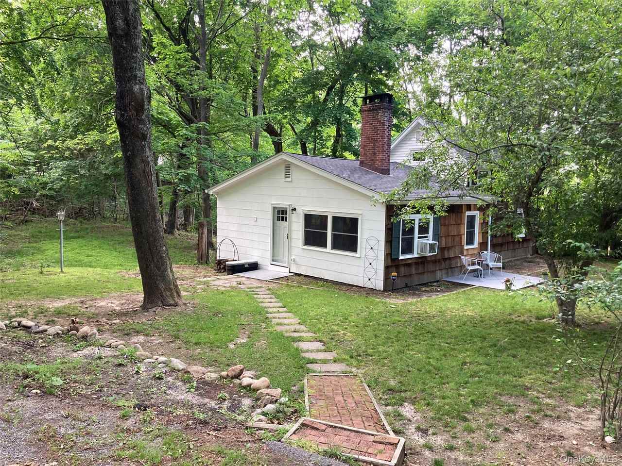 20 Gabriel Mills Rd - Photo 2 of 18