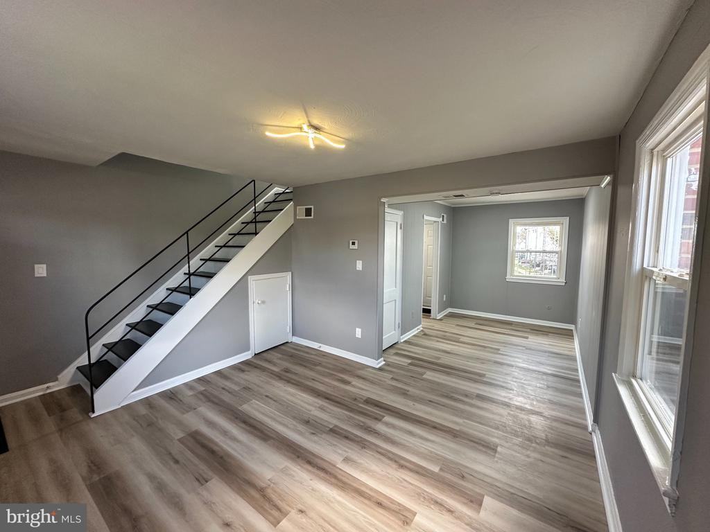 2627 Colebrooke Dr ##31 - Photo 3 of 17