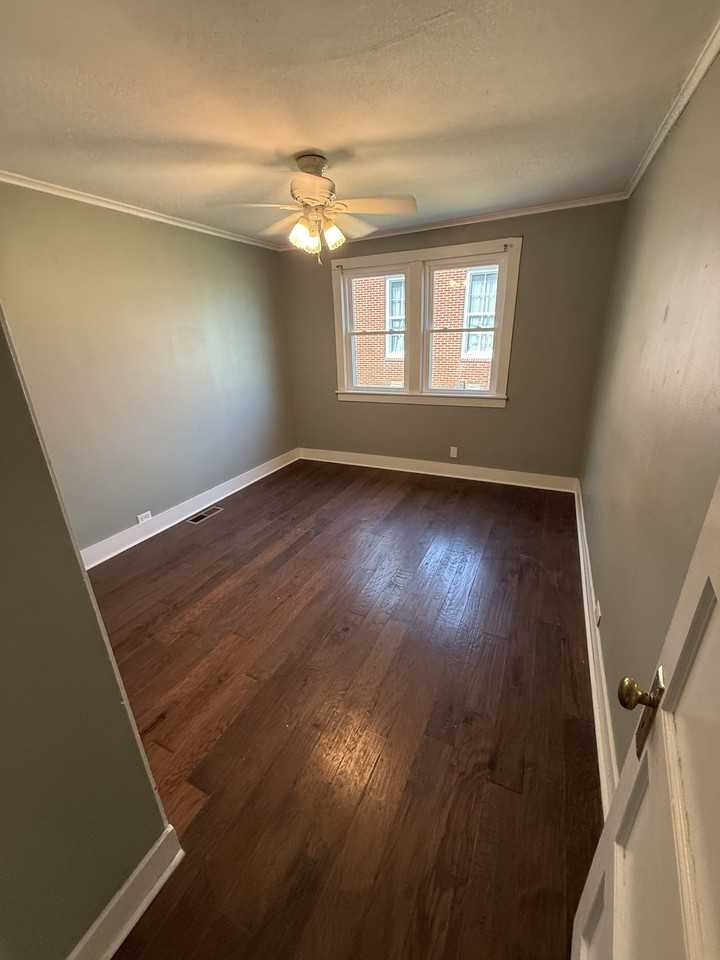 25 Woodrow Ave #25 - Photo 6 of 28