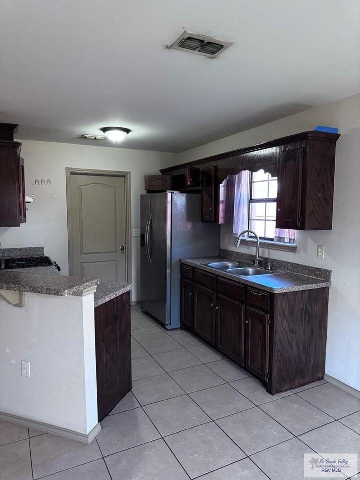 3144 Westwind Dr - Photo 5 of 28