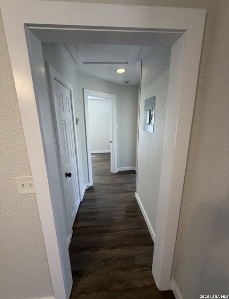 607 Brunswick Blvd - Photo 6 of 17