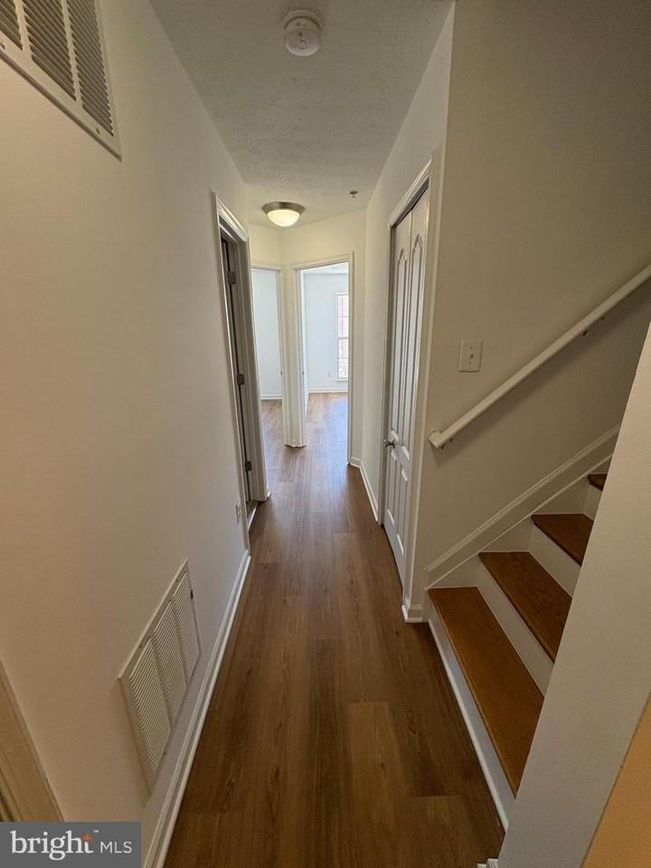 4008 Enders Ln - Photo 6 of 15