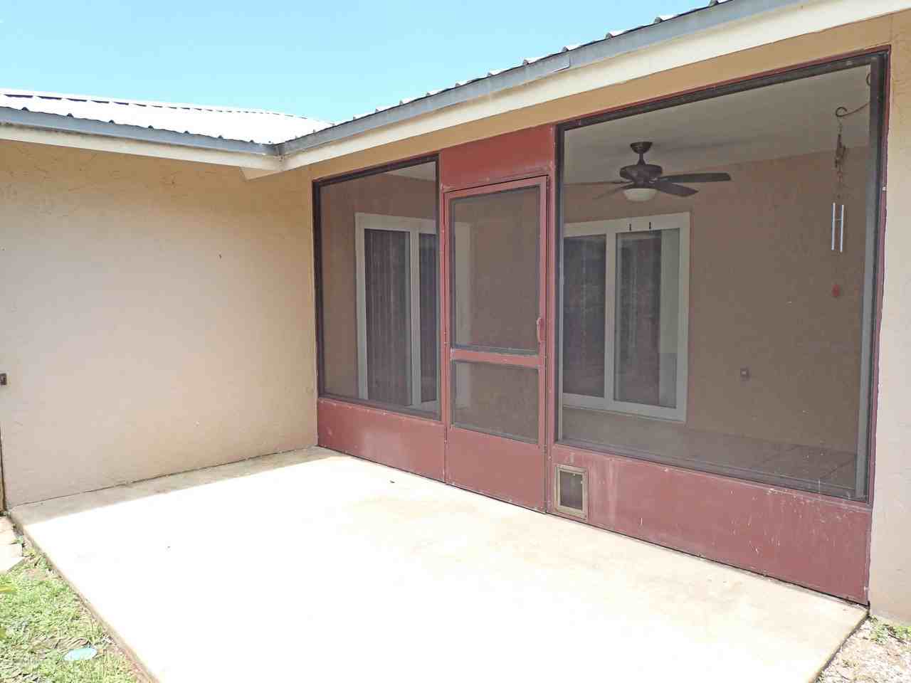 243 Ocean View Ln - Photo 3 of 18