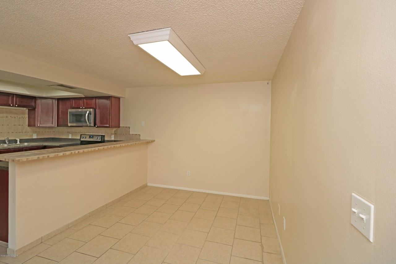 243 Ocean View Ln - Photo 5 of 18