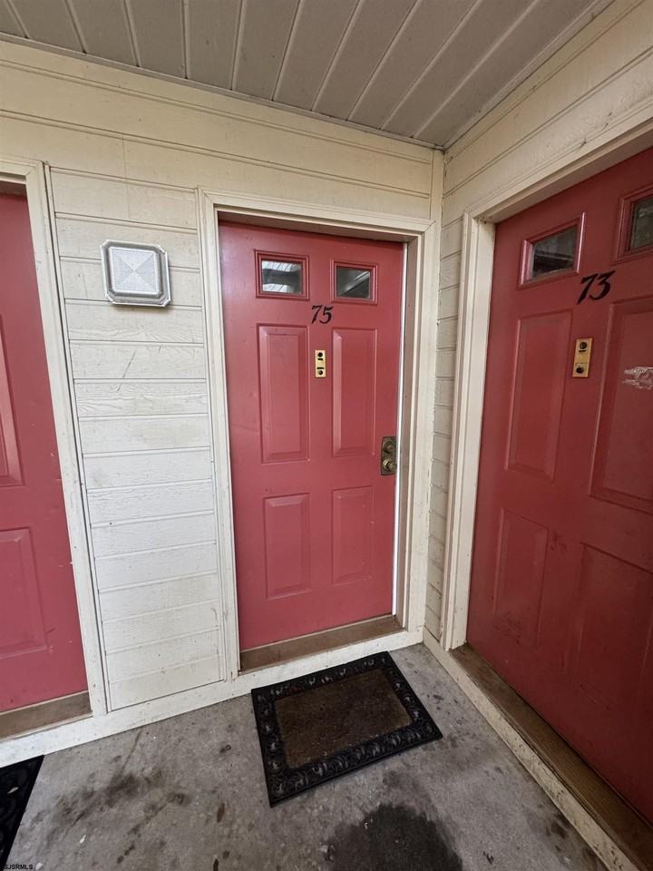75 Liberty Ct - Photo 2 of 18