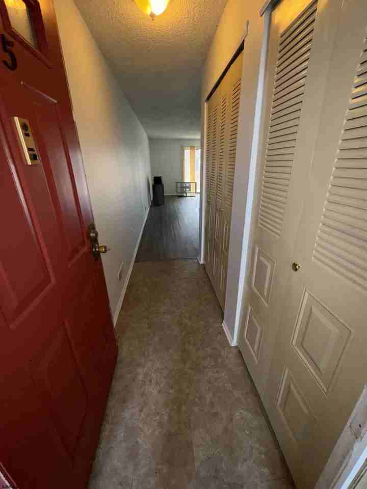 75 Liberty Ct - Photo 3 of 18