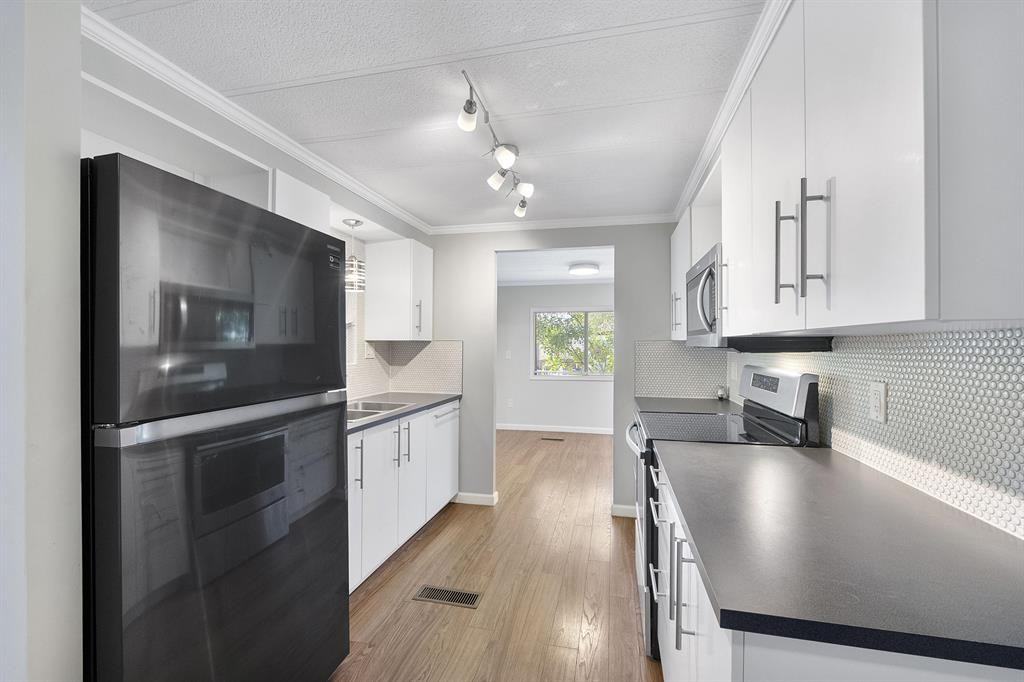 2879 Sw 58th Ct - Photo 3 of 25