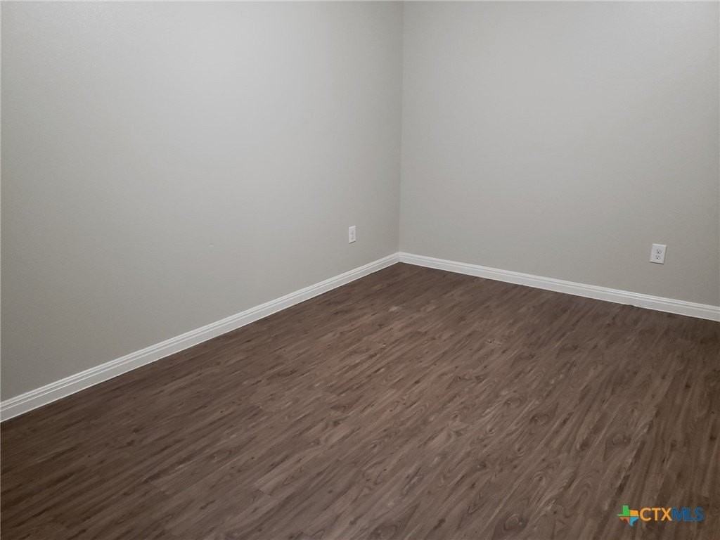 165 S Guadalupe St Apt 211 - Photo 6 of 10
