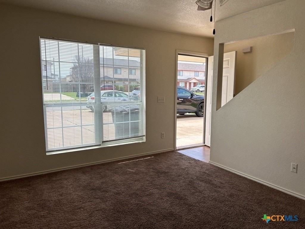 2709 Vernice Loop Apt B - Photo 4 of 15