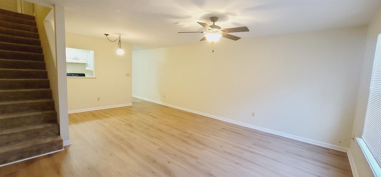 836 W Georgia St #B - Photo 3 of 18